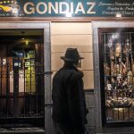 La tienda de Gondiaz vende productos ibéricos. Hay jamones de más de 400 euros: un suculento botín