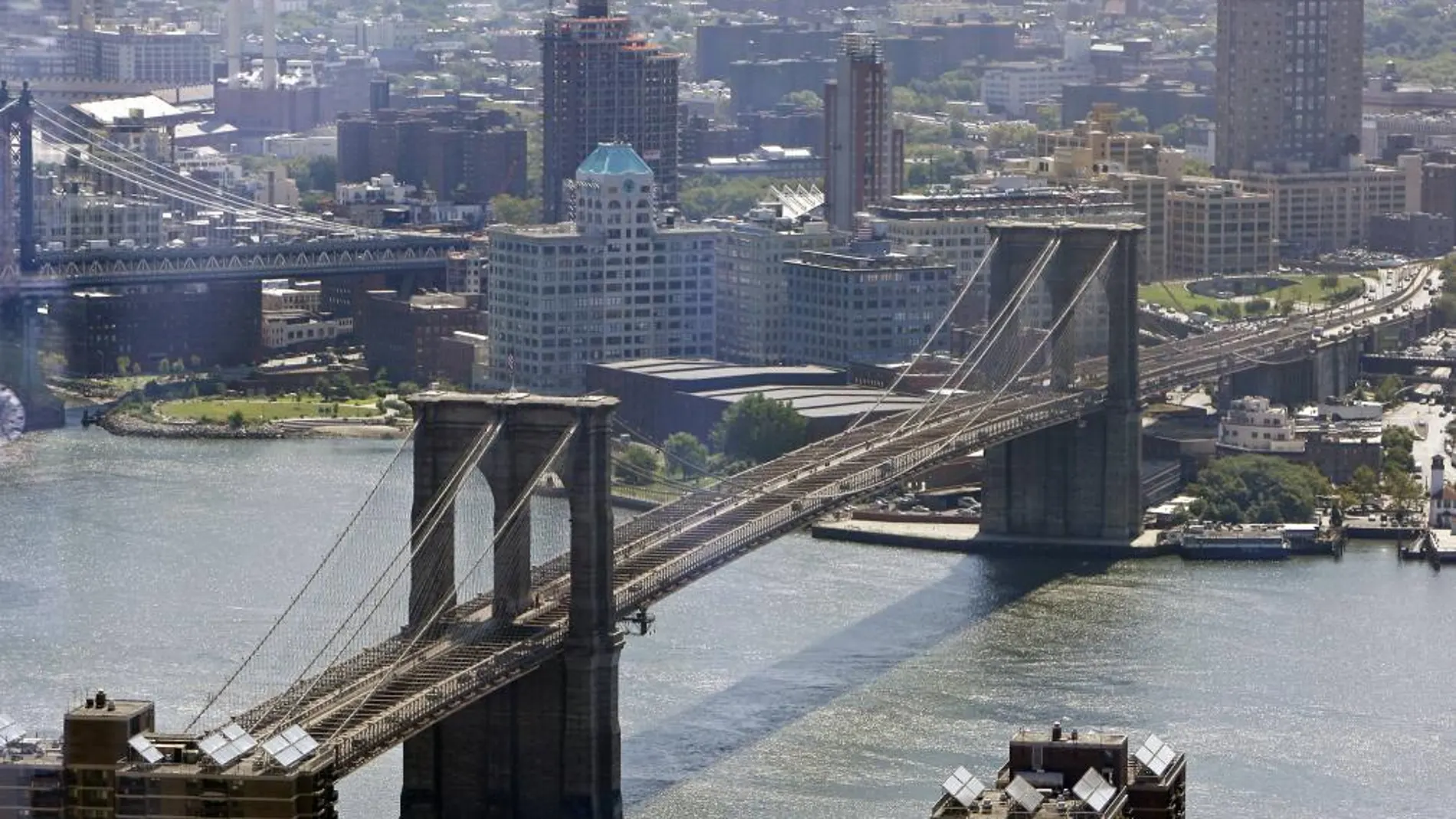 Imagen de archivo del puente de Brooklyn