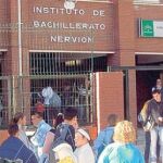 Los sindicatos se rebelan por la posible reordenación de los institutos