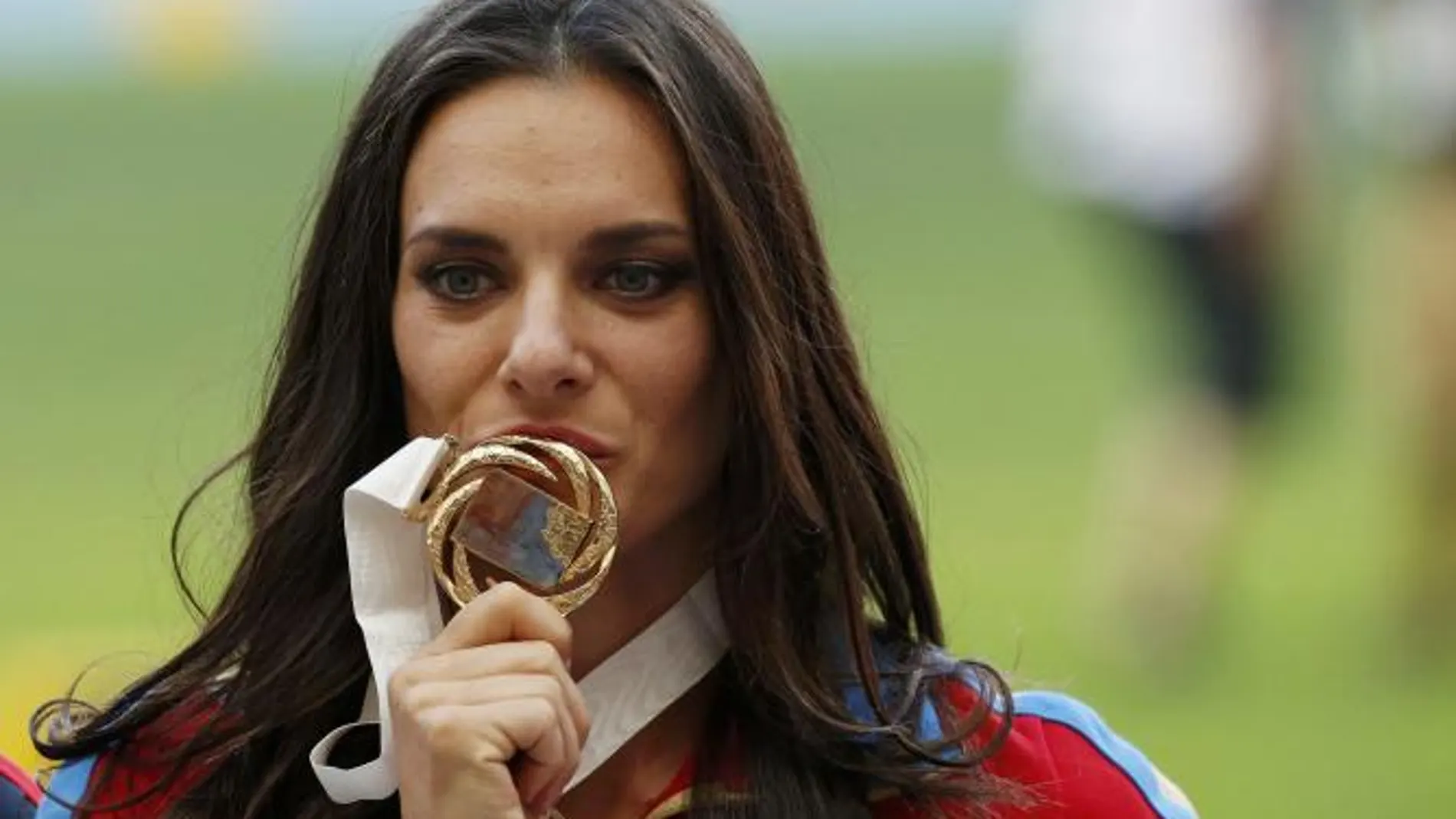 Yelena Isinbayeva posee dos oros olímpicos, un bronce, siete títulos mundiales y dos europeos.