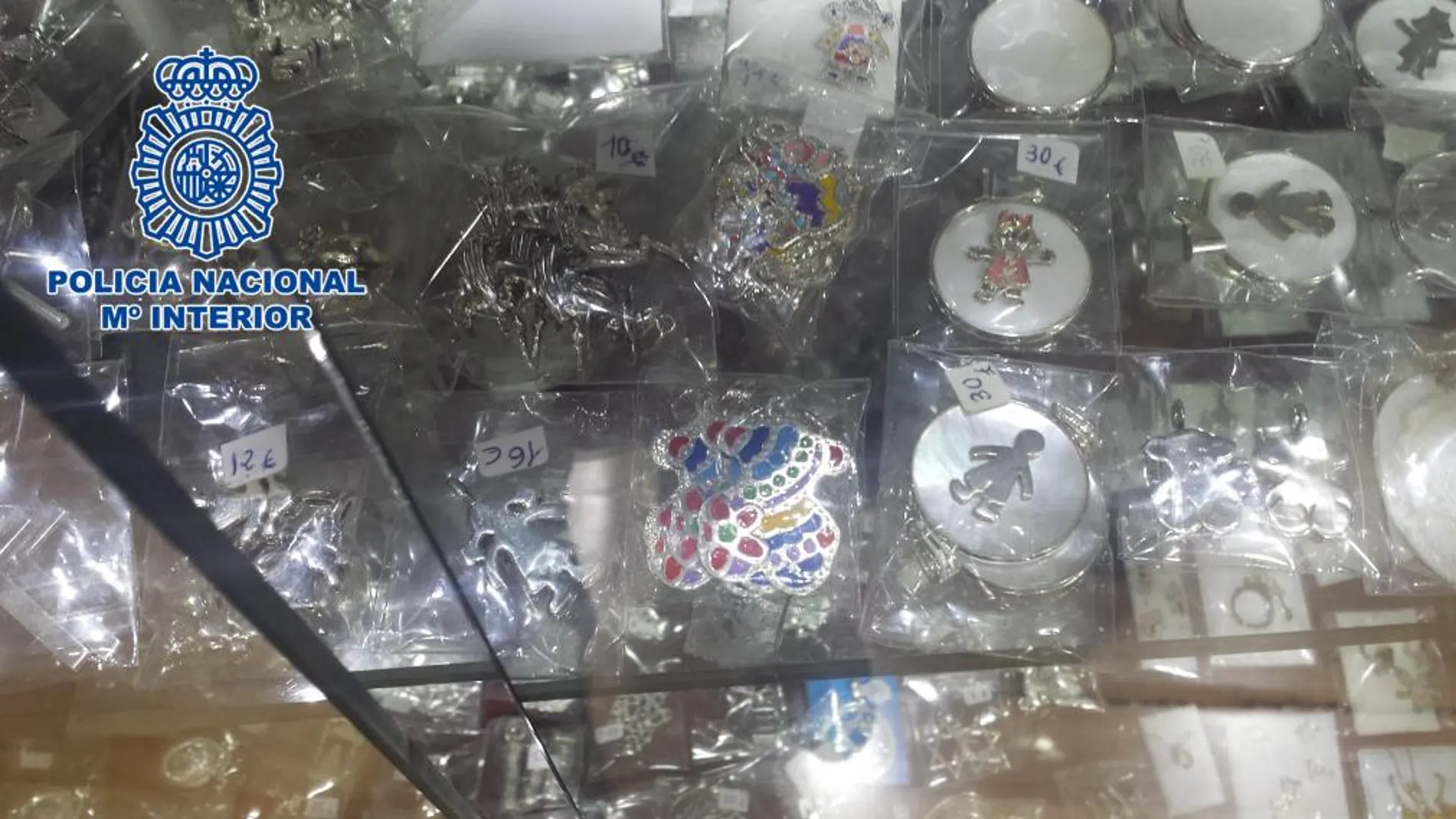 Imagen del material incautado por la Policía