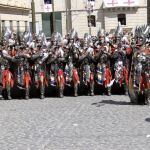 La escuadra especial del capitán cristiano de la filá Navarros durante la entrada matinal de las tropas cristianas en las fiestas de Moros y Cristianos de Alcoy, en una imagen de archivo