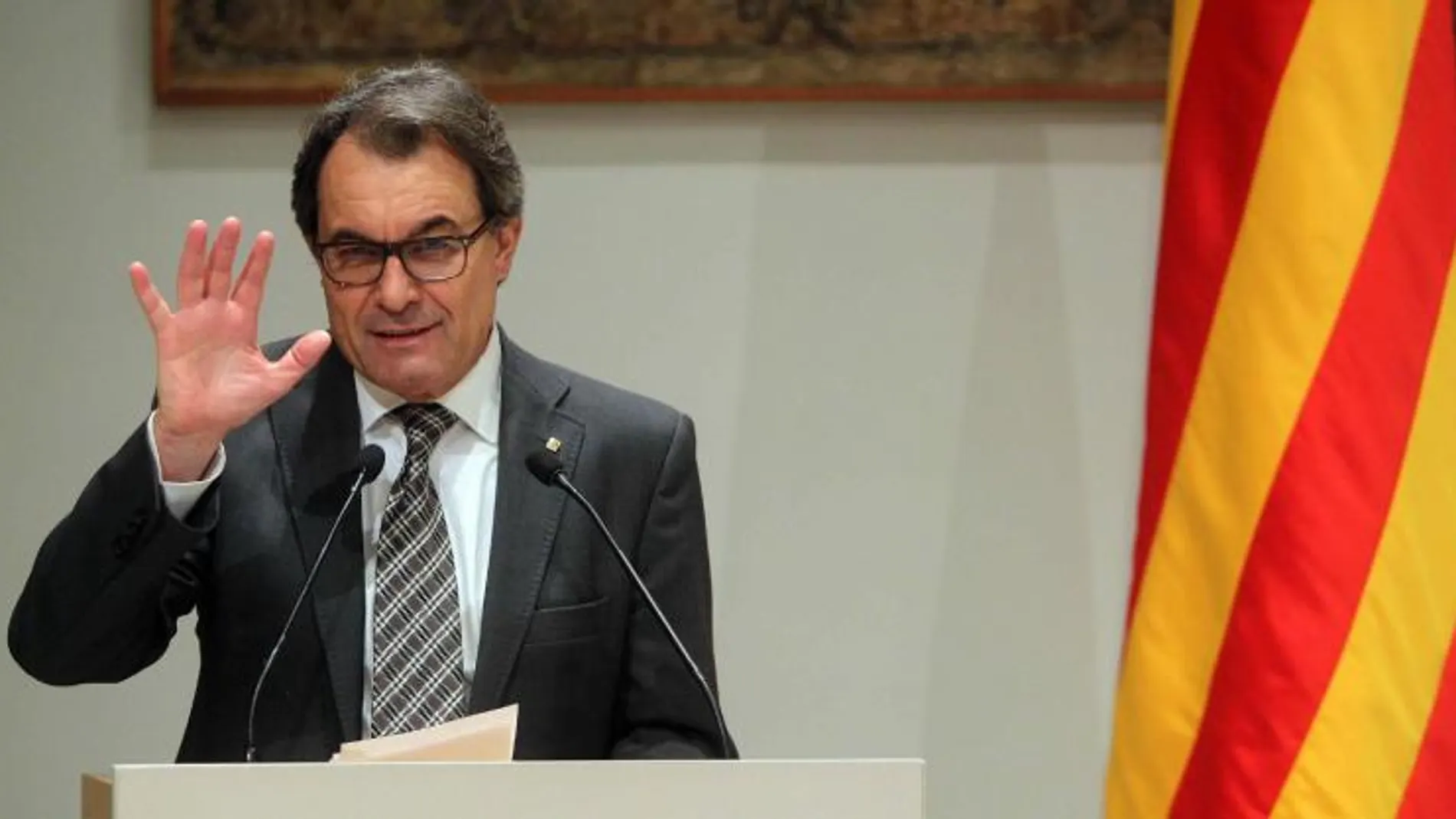 El presidente catalán, Artur Mas, tras firmar un convenio con el Ayuntamiento de Barcelona
