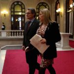 El presidente de la Generalitat, Artur Mas, acompañado de la vicepresidenta, Joana Ortega.