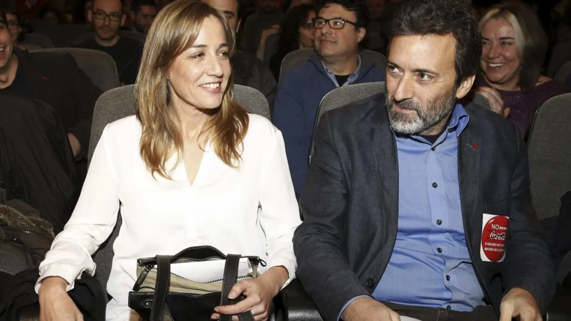 Tania Sánchez junto a Mauricio Valiente, candidatos de Izquierda Unida a la presidencia de la Comunidad de Madrid y a la alcaldía, respectivamente