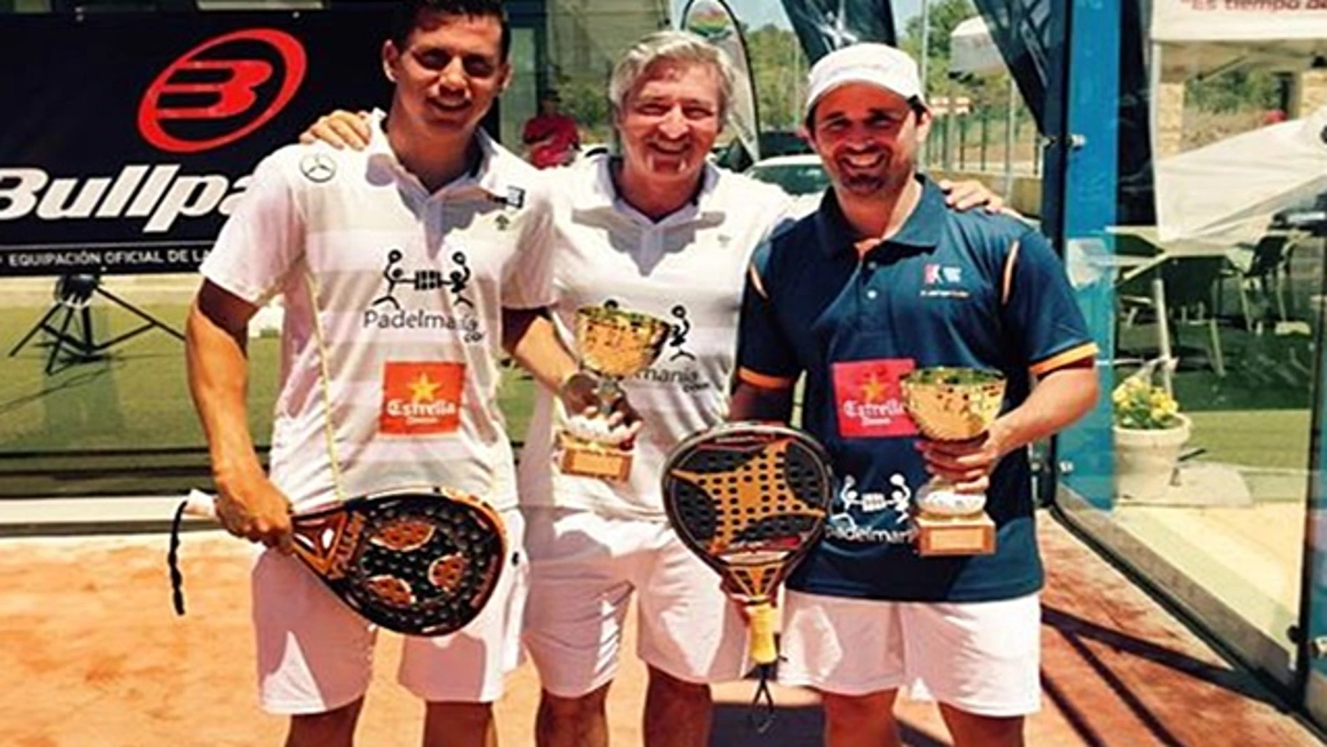 Paquito Navarro y Matías Díaz, junto a Ramiro Choya, Campeones de España