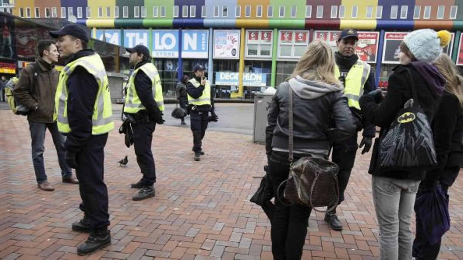 Detienen a un familiar de uno de los autores del 11-M y otras siete personas por amenaza terrorista en Amsterdam