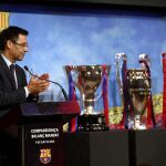 Bartomeu y la mayoría de directivos dimiten y una junta gestora controla el club