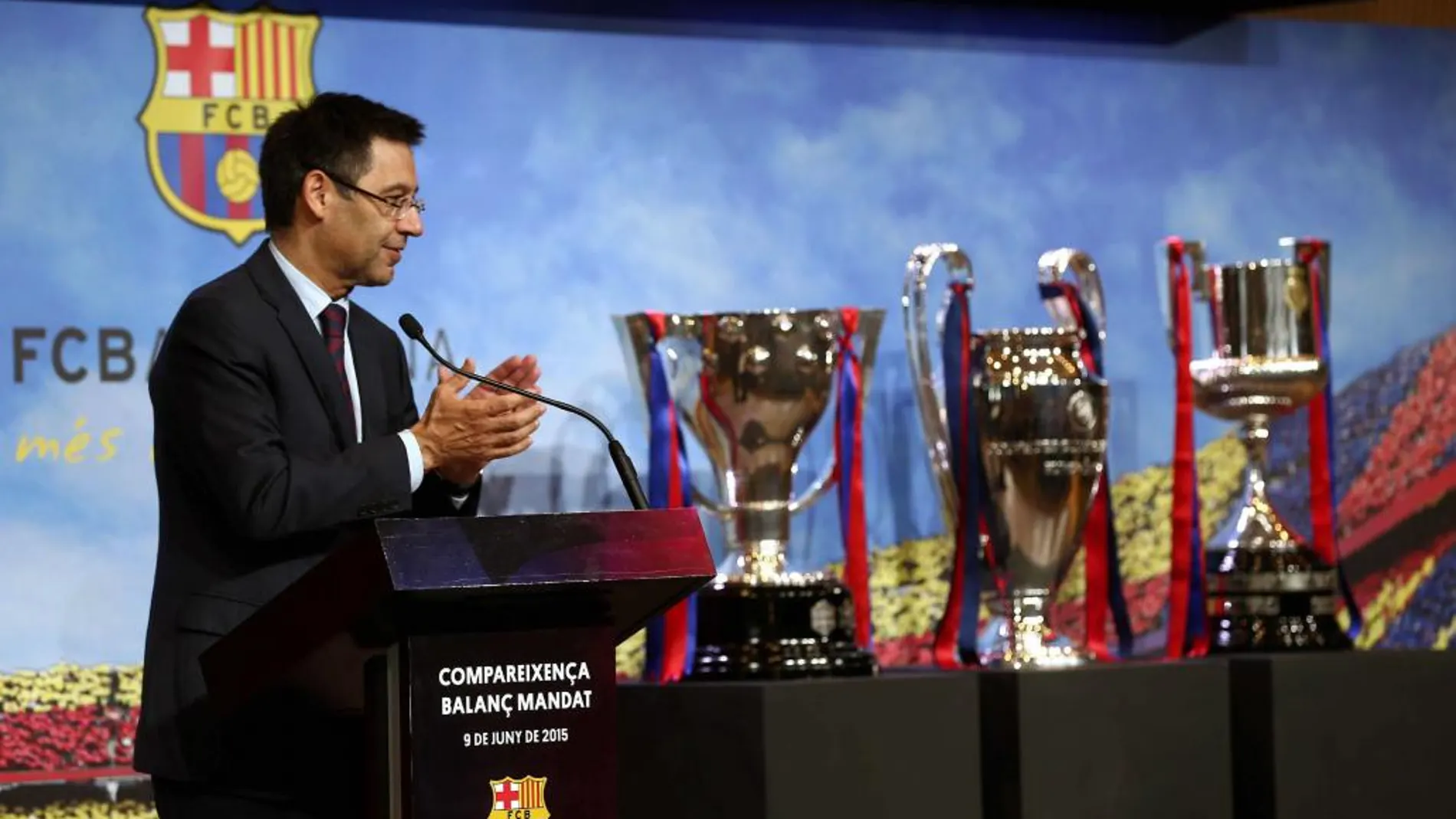 Bartomeu y la mayoría de directivos dimiten y una junta gestora controla el club