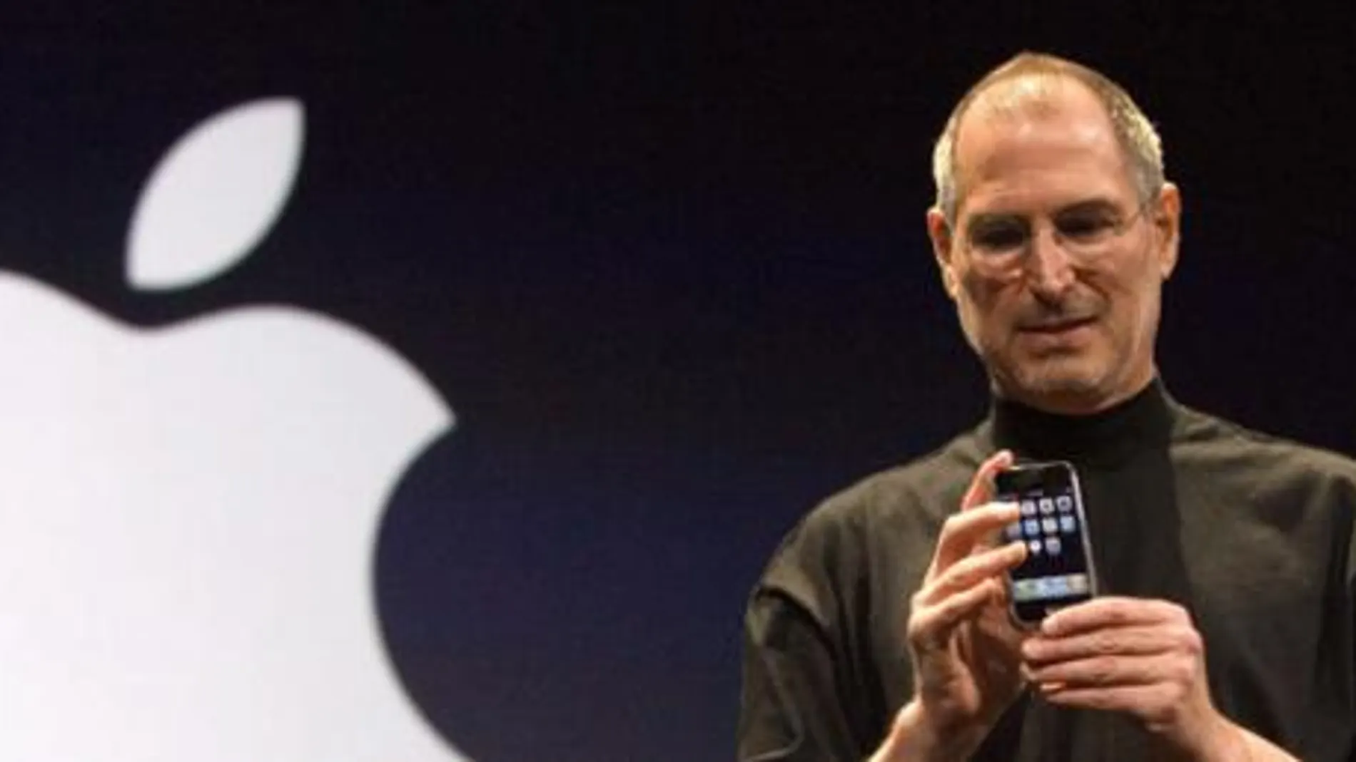 Steve Jobs vuelve al trabajo tras un trasplante de hígado