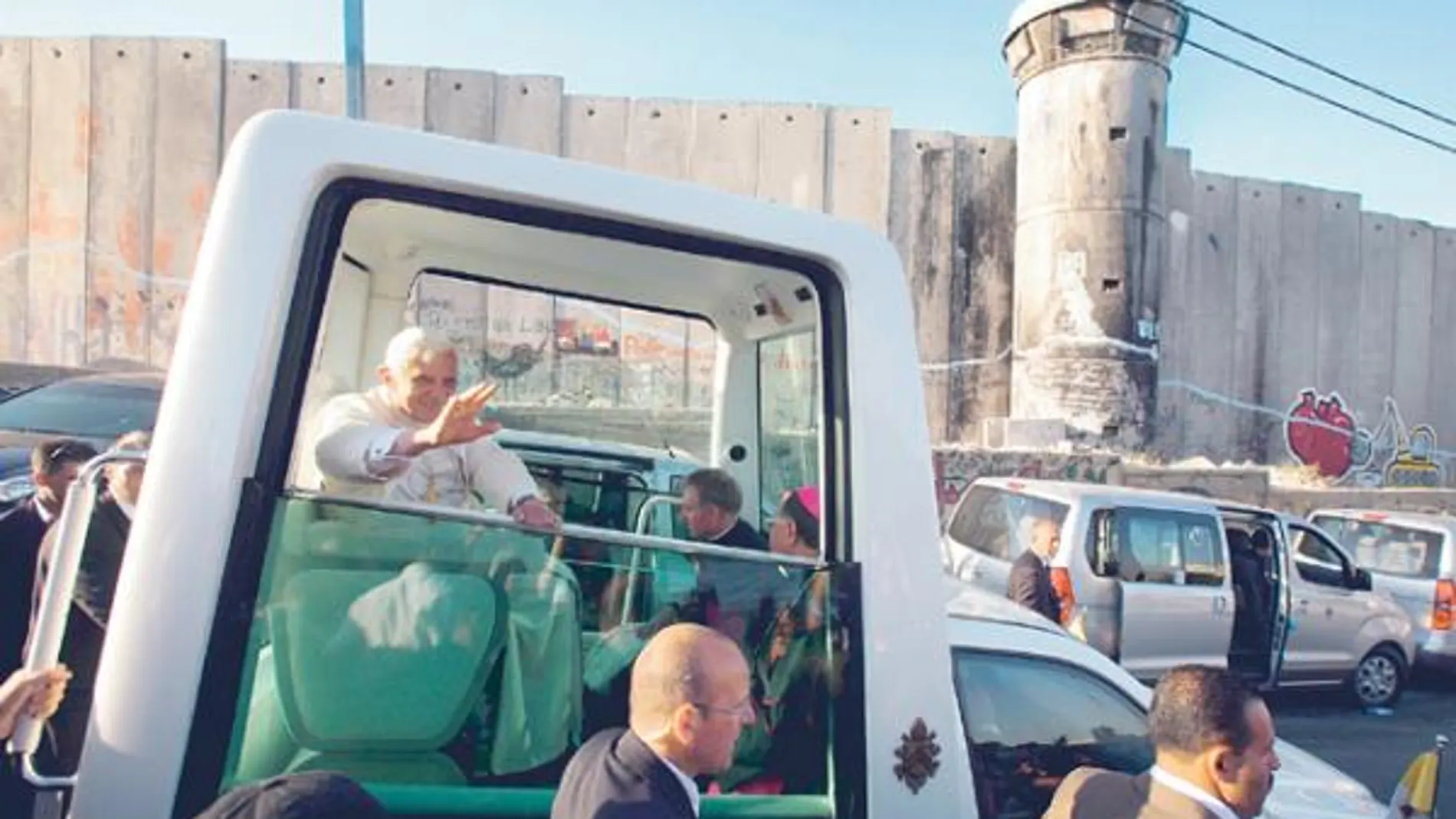 Benedicto XVI: «Los muros no son para siempre»