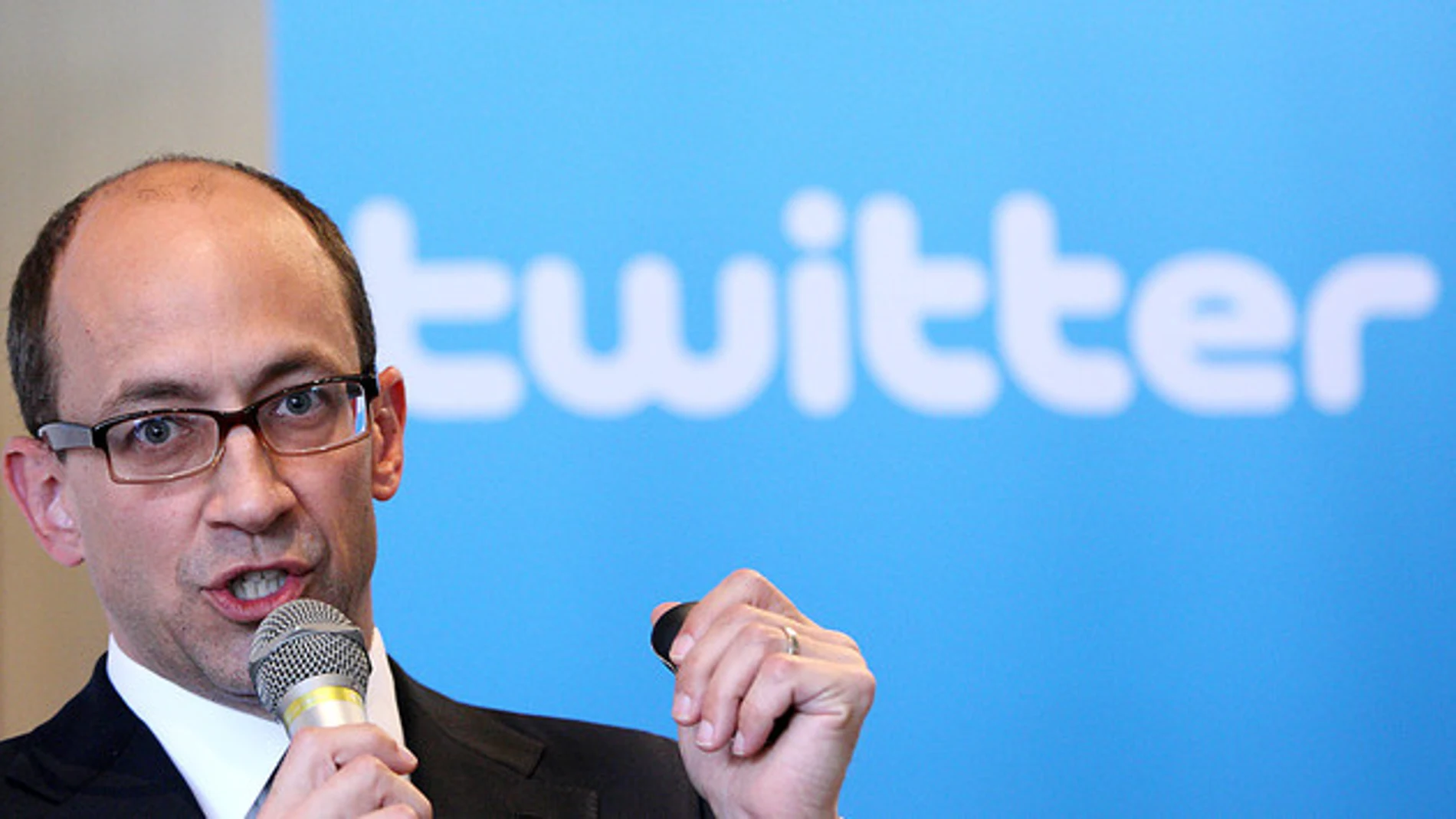 Dimite el consejero delegado de Twitter