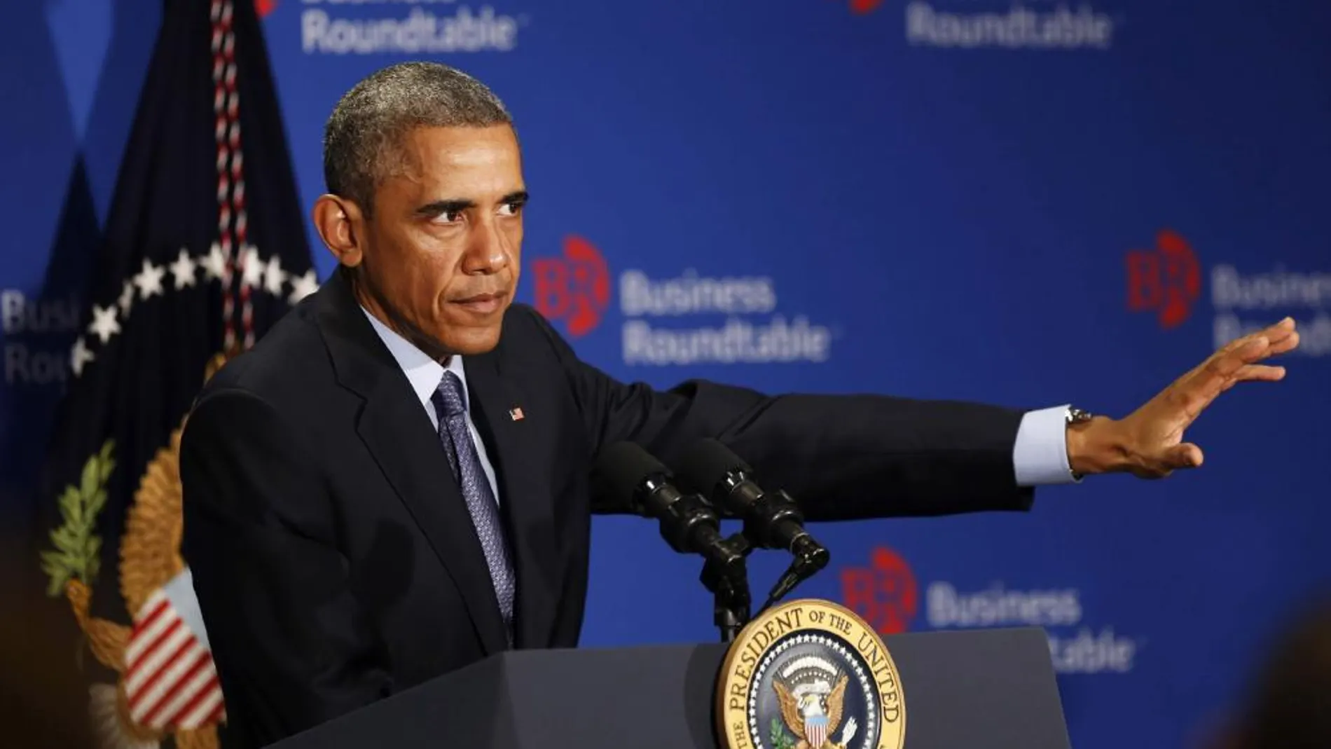 El presidente de EEUU, Barack Obama da un discurso durante su visita a la influyente Mesa Redonda Empresarial (Business Roundtable)