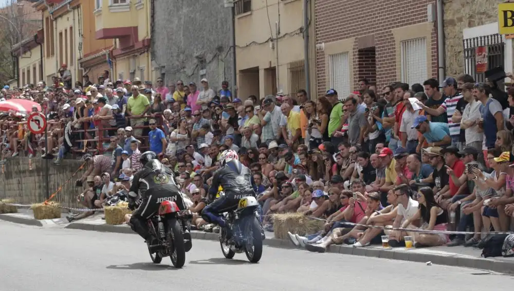 El 55º Gran Premio de Velocidad &quot;Ciudad de La Bañeza&quot;, León (9-10 de agosto), de motos clásicas, 125, Moto3 y GP
