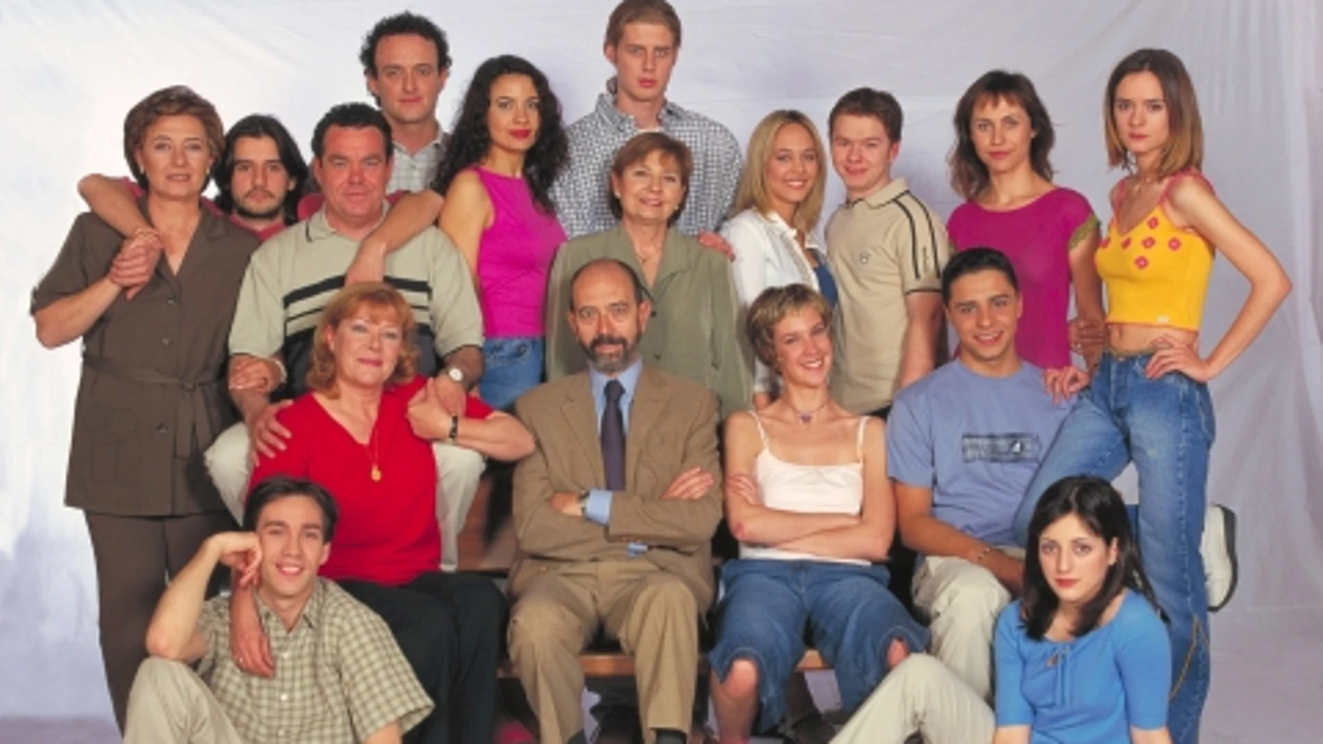 Antena 3: 25 series en 25 años