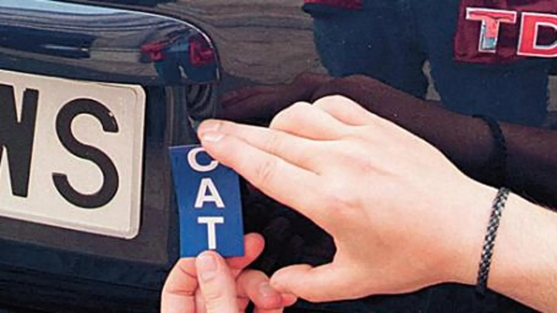 Las matrículas autonómicas desatan una nueva pugna entre ERC e ICV