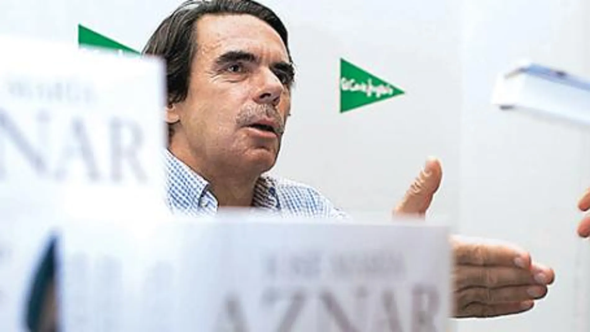 Aznar quiere liderar el debate sobre la crisis y el futuro de Europa