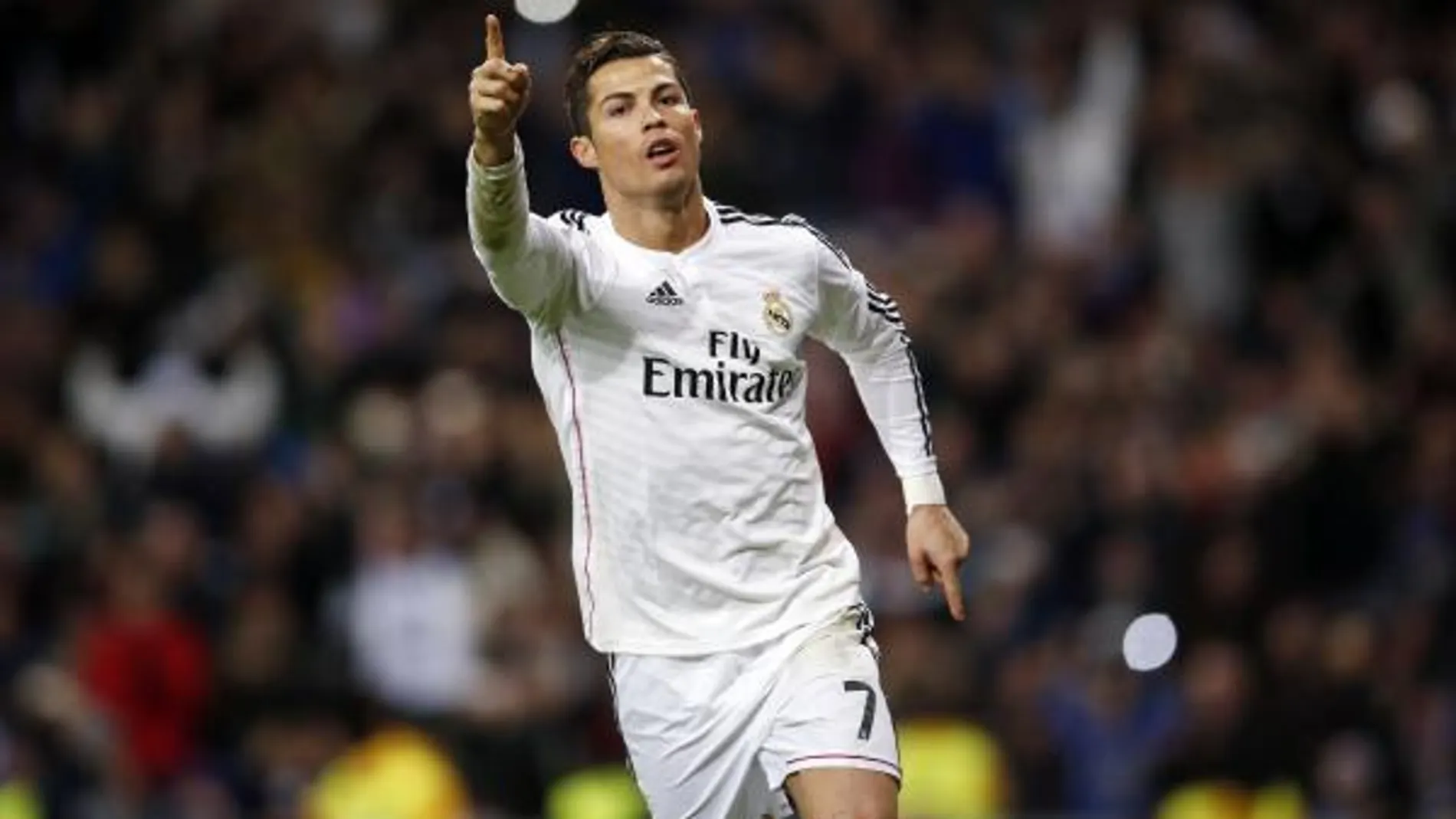 Crsitiano Ronaldo celebra el primer gol