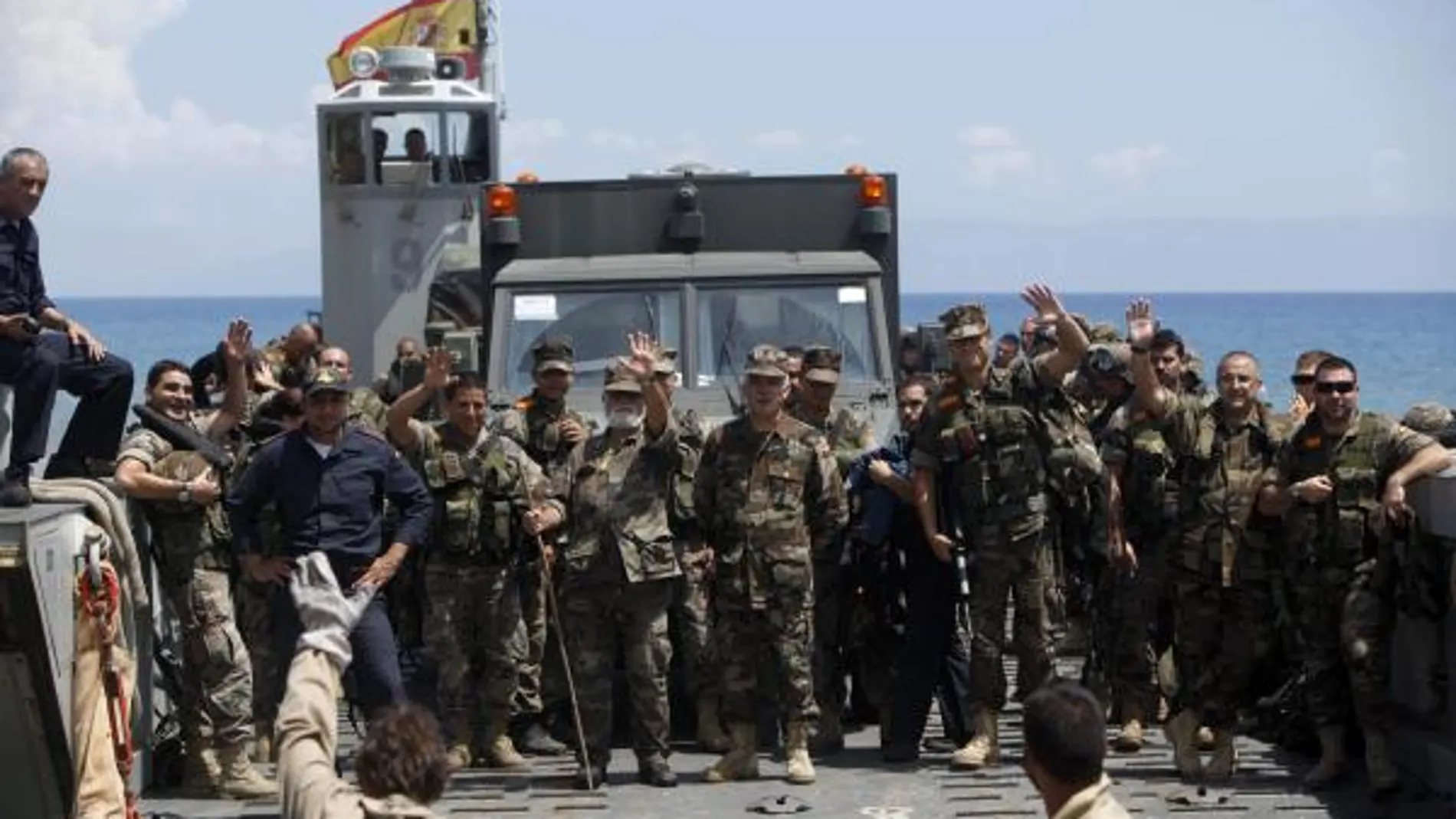 Los 450 marinos desplegados en Haití inician el regreso a España