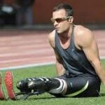 Como deportista, Pistorius recibió el nombre del atleta biónico por sus prótesis de fibra de carbono