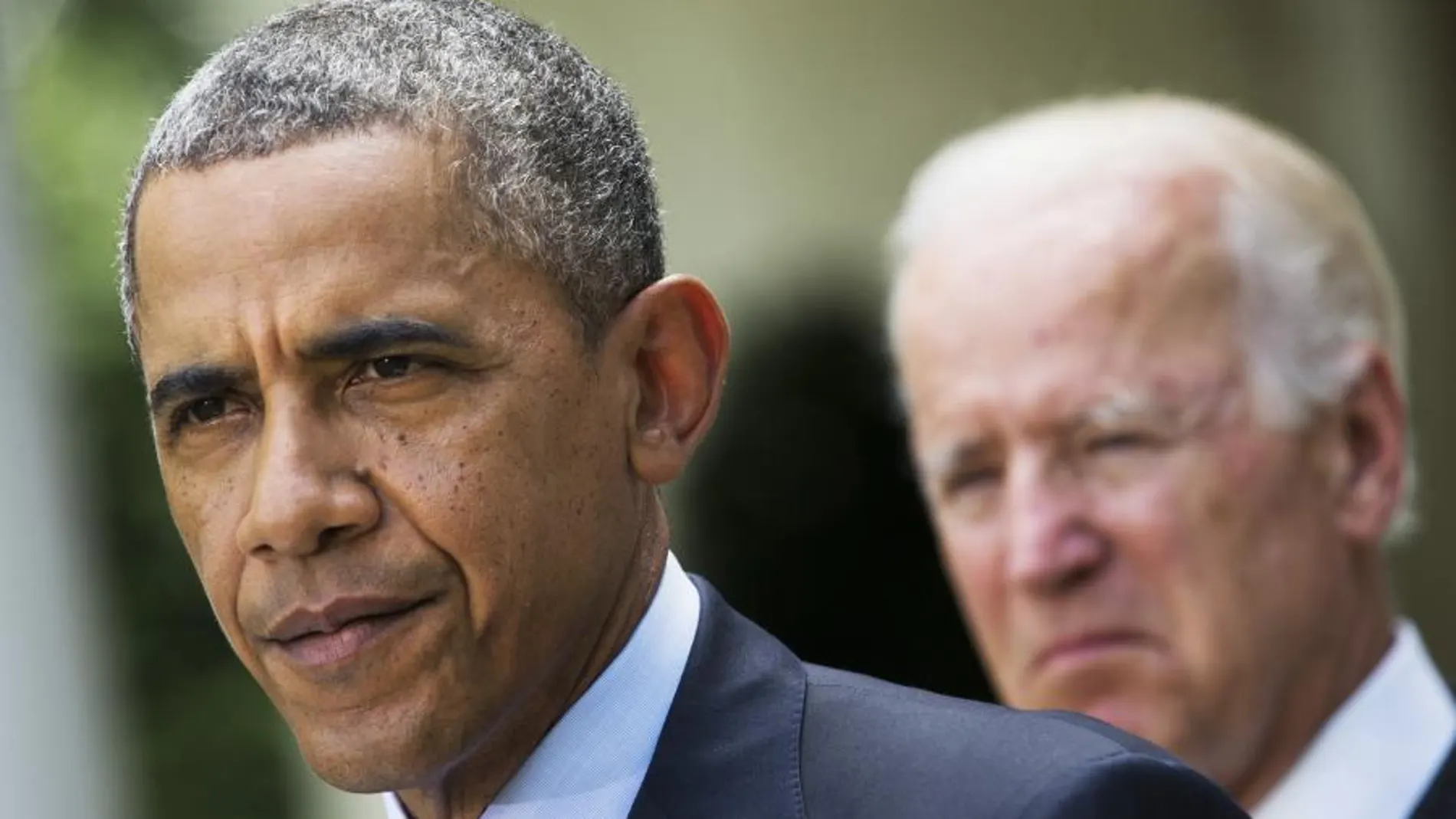 Barack Obama acompañado por el vicepresidente Joe Biden
