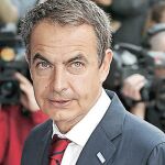 La renuncia de la CEOE ante Zapatero a abaratar el despido acelera el diálogo