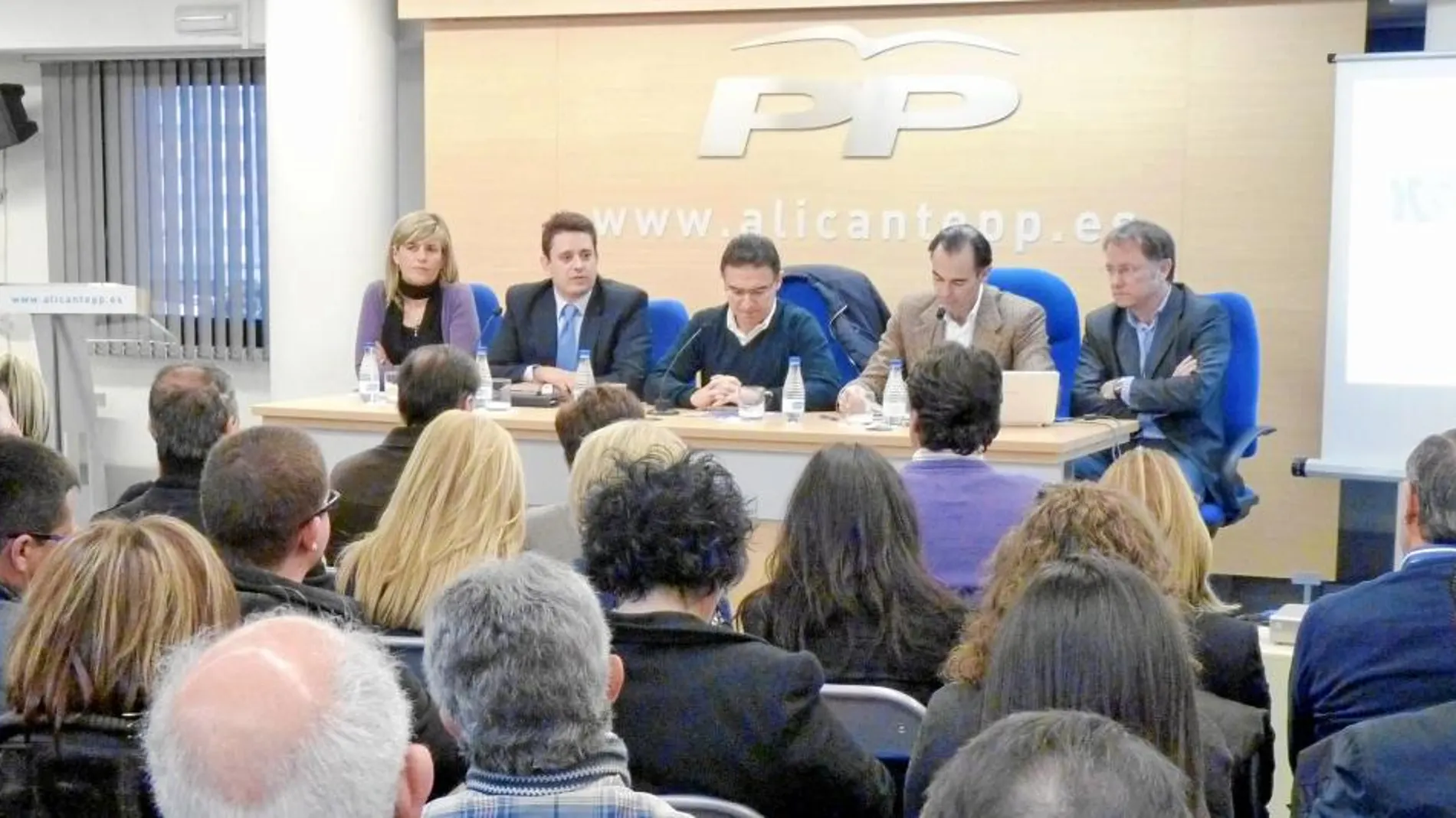 Castellano durante un encuentro de trabajo celebrado en Alicante.