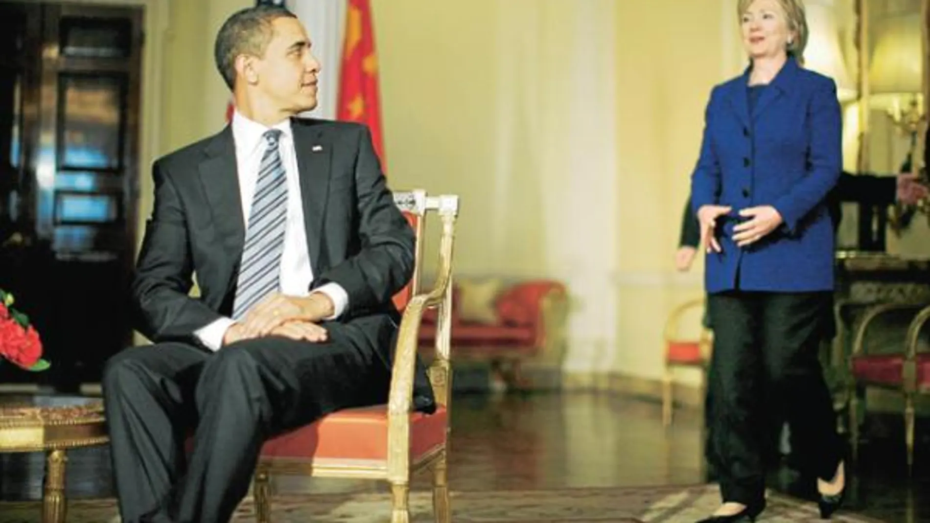 Obama y Clinton, antes de empezar su rosario de encuentros bilaterales