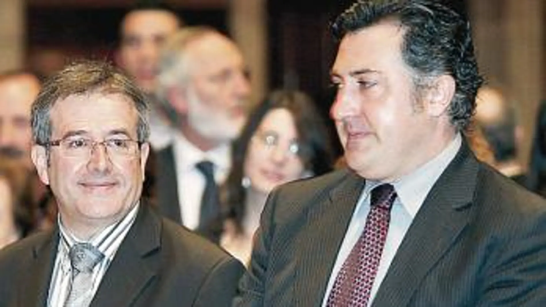 El consejero catalán Jordi Ausàs con el líder de ERC, Joan Puigcercós