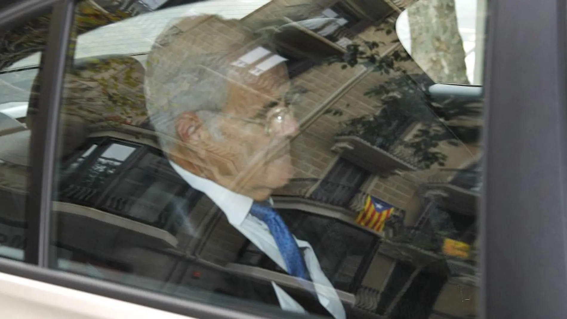 El fiscal superior de la Fiscalía de Cataluña, José María Romero de Tejada, a su llegada hoy a la sede del ministerio público en Barcelona