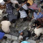 Las bombas israelíes han afectado a viviendas y locales comerciales en Gaza, lo que se ha dejado notar en los pequeños negocios.
