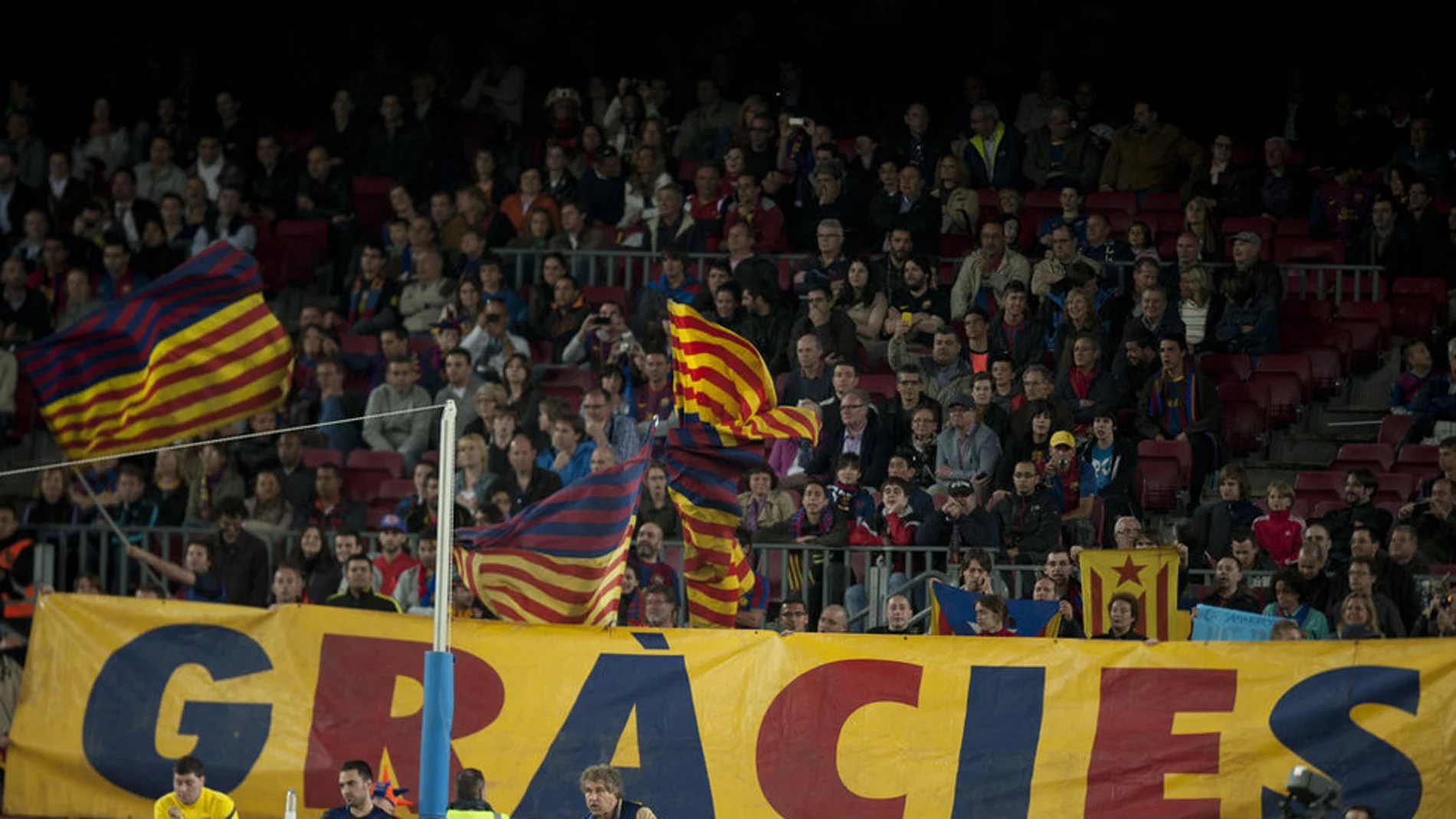 Un sector de la grada del Camp Nou cantó en contra de Cristiano