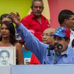  Maduro azuza la teoría del golpe
