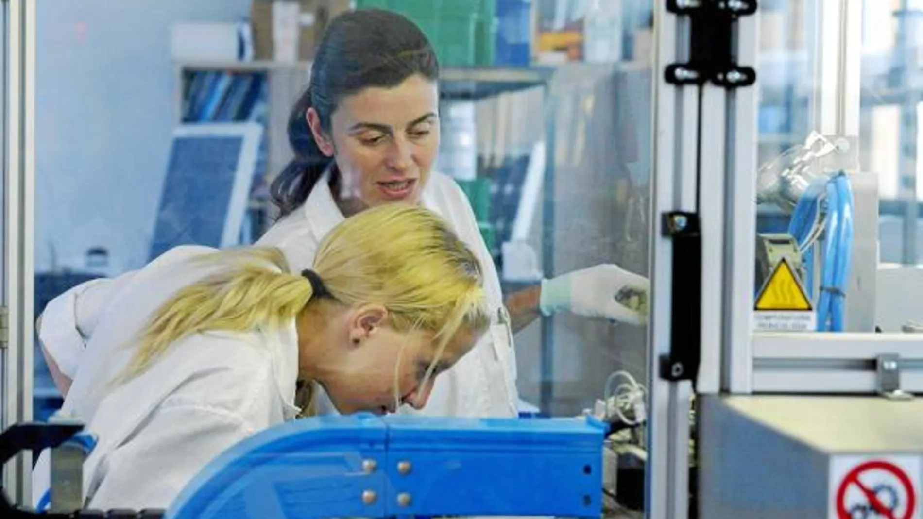 Más del 50% de los empleos creados por la Junta fueron para mujeres