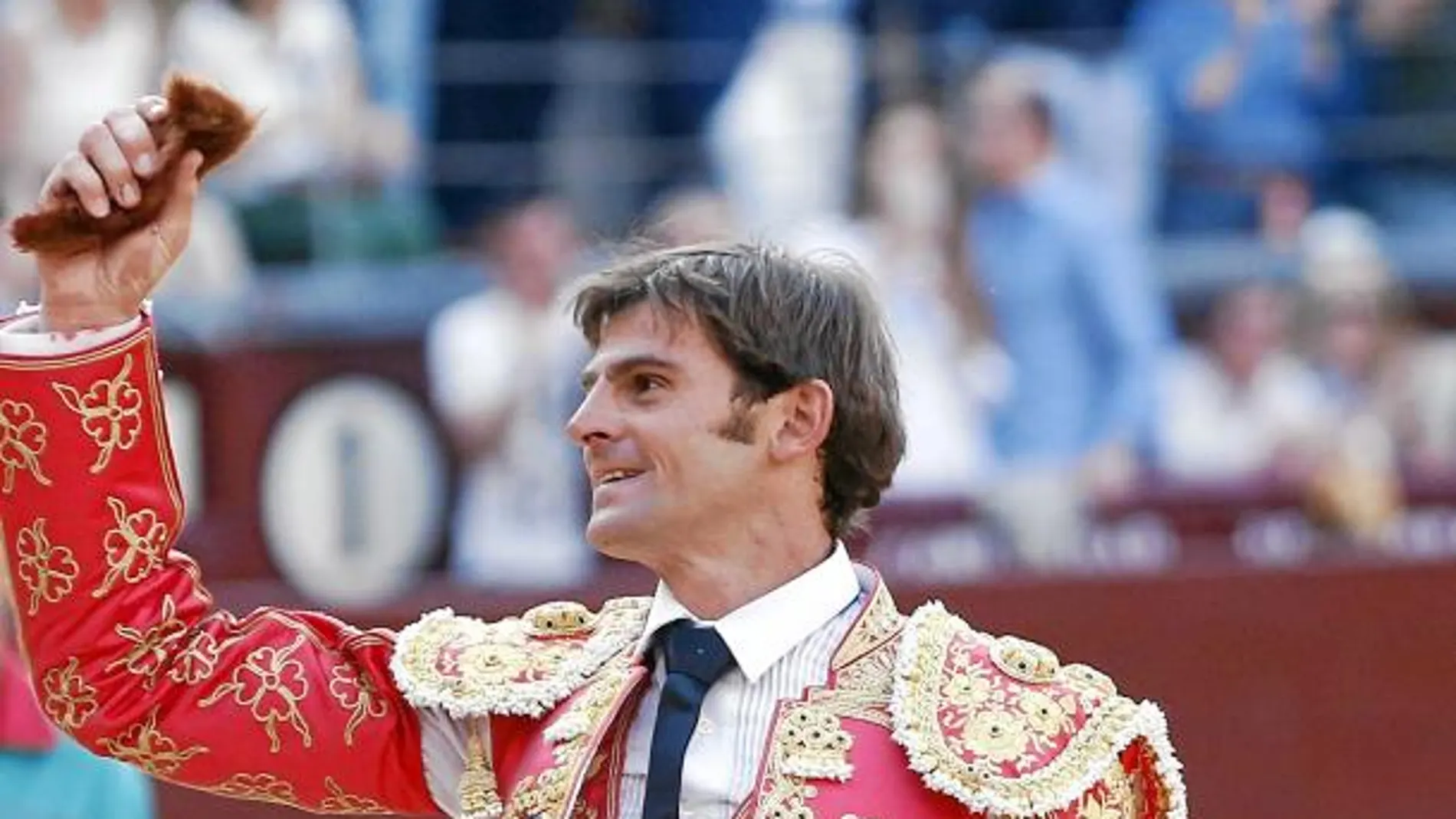 Eugenio de Mora: «Hay que demostrar la felicidad delante del toro, ésa es mi meta»