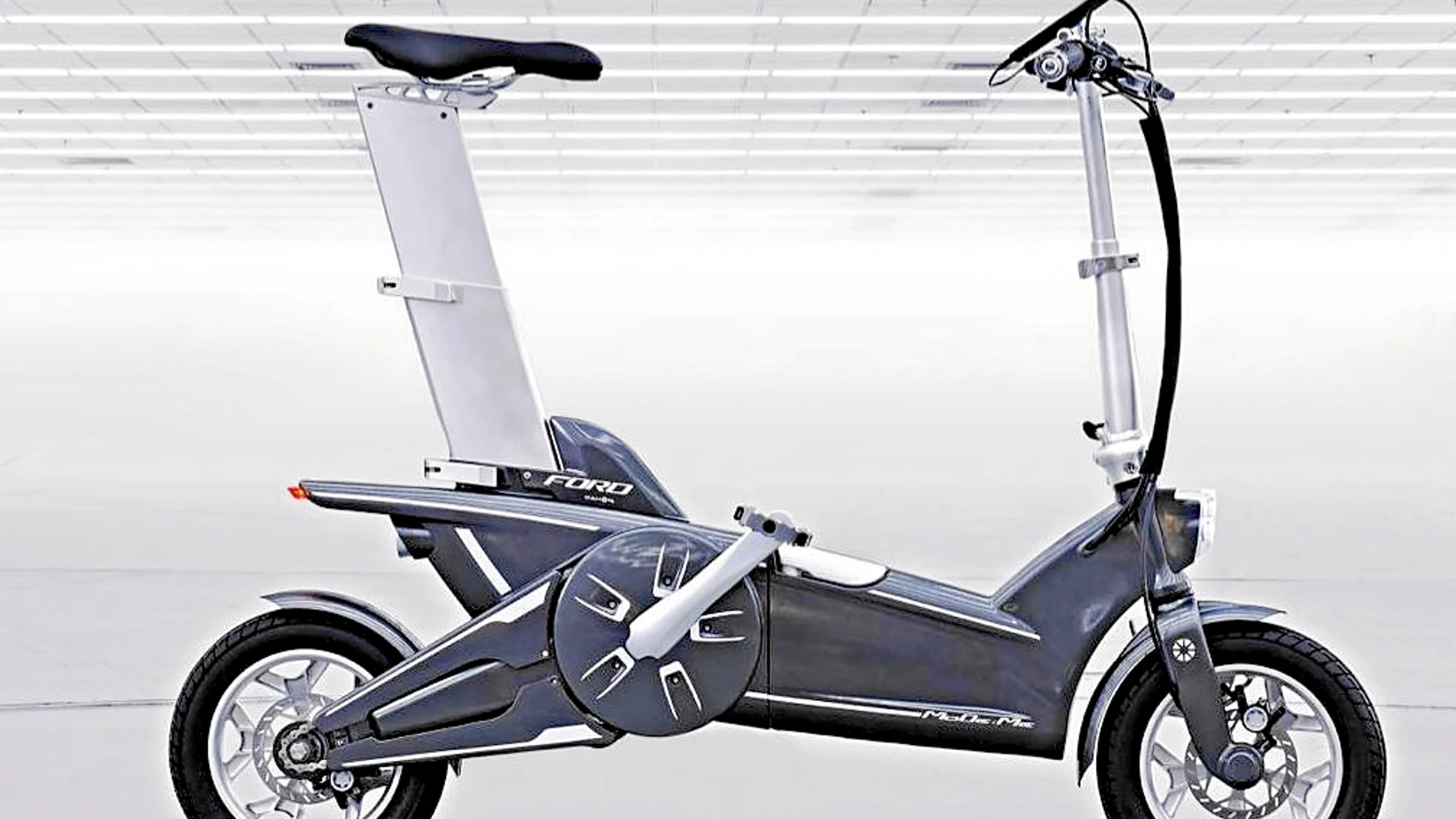 Ford ha presentado su nueva apuesta por la movilidad inteligente, una bicicleta eléctrica conectada al teléfono móvil y plegable.