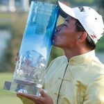 Wu Ashun, con el título en el Volvo Open de China