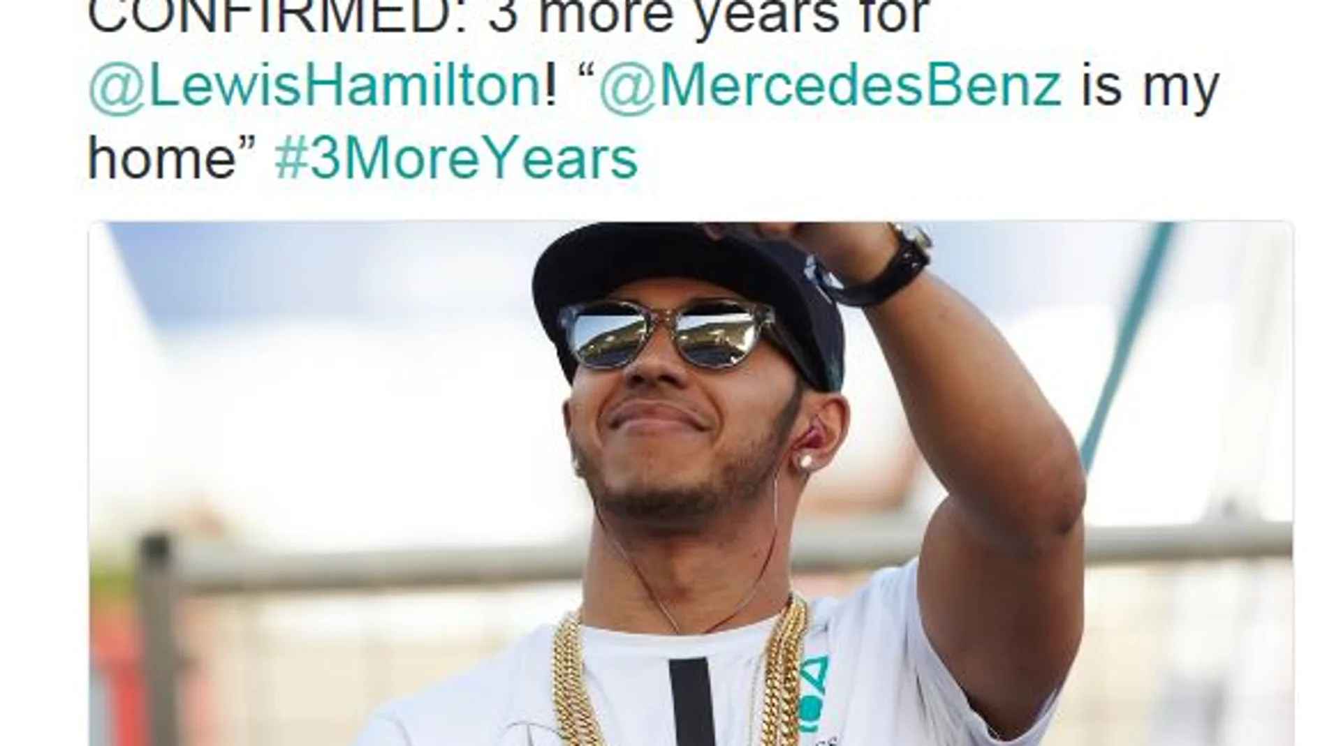 Twitter en el que Mercedes anuncia la renovación de Hamilton