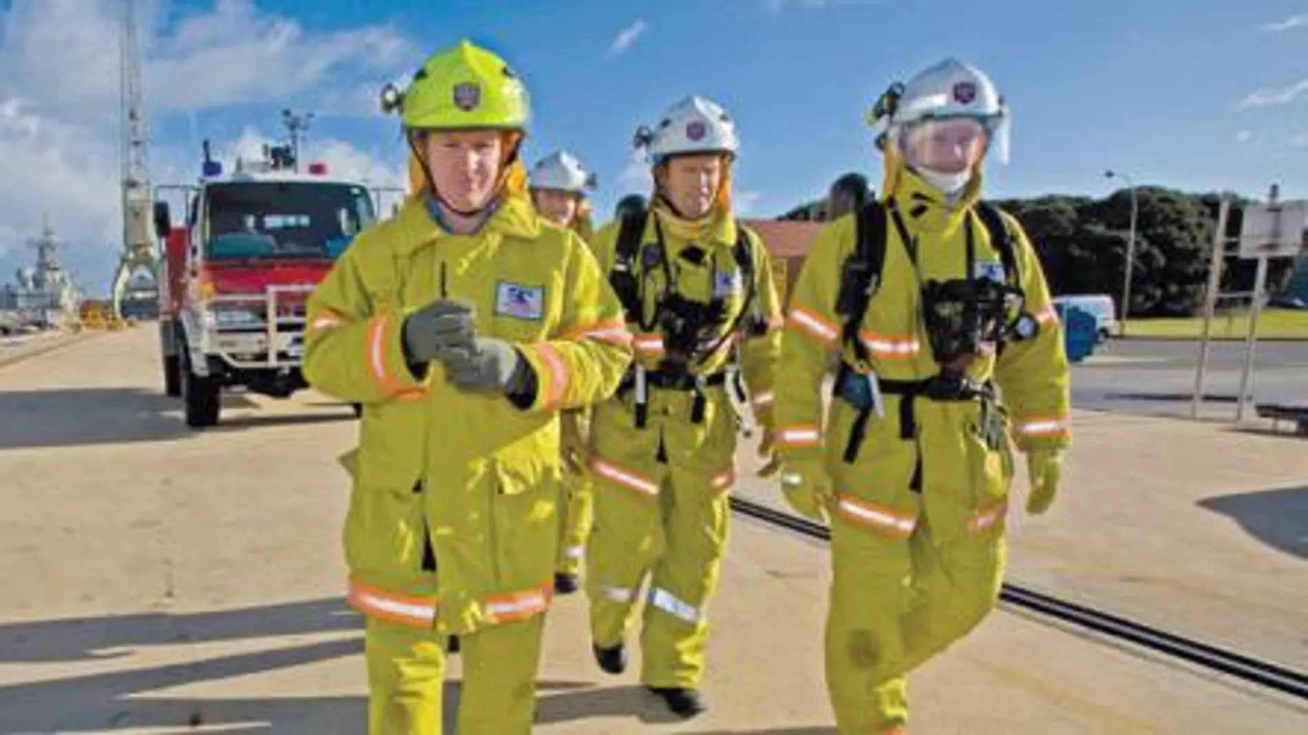 Bomberos de una de las concesiones de servicios de la empresa Transfield en Perth (Australia).