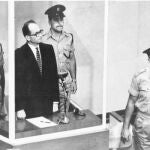 Adolf Eichmann, durante el juicio en Jerusalén en 1962