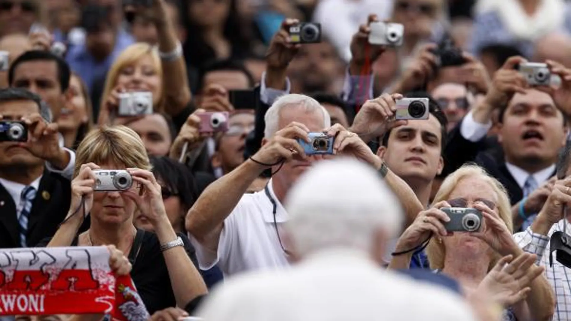 Imagen de archivo de Benedicto XVI en el Vaticano