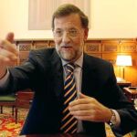 Rajoy: «Mi mujer es la que pone orden en casa»