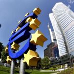 El BCE levanta la recomendación de no repartir dividendos pero pide prudencia.