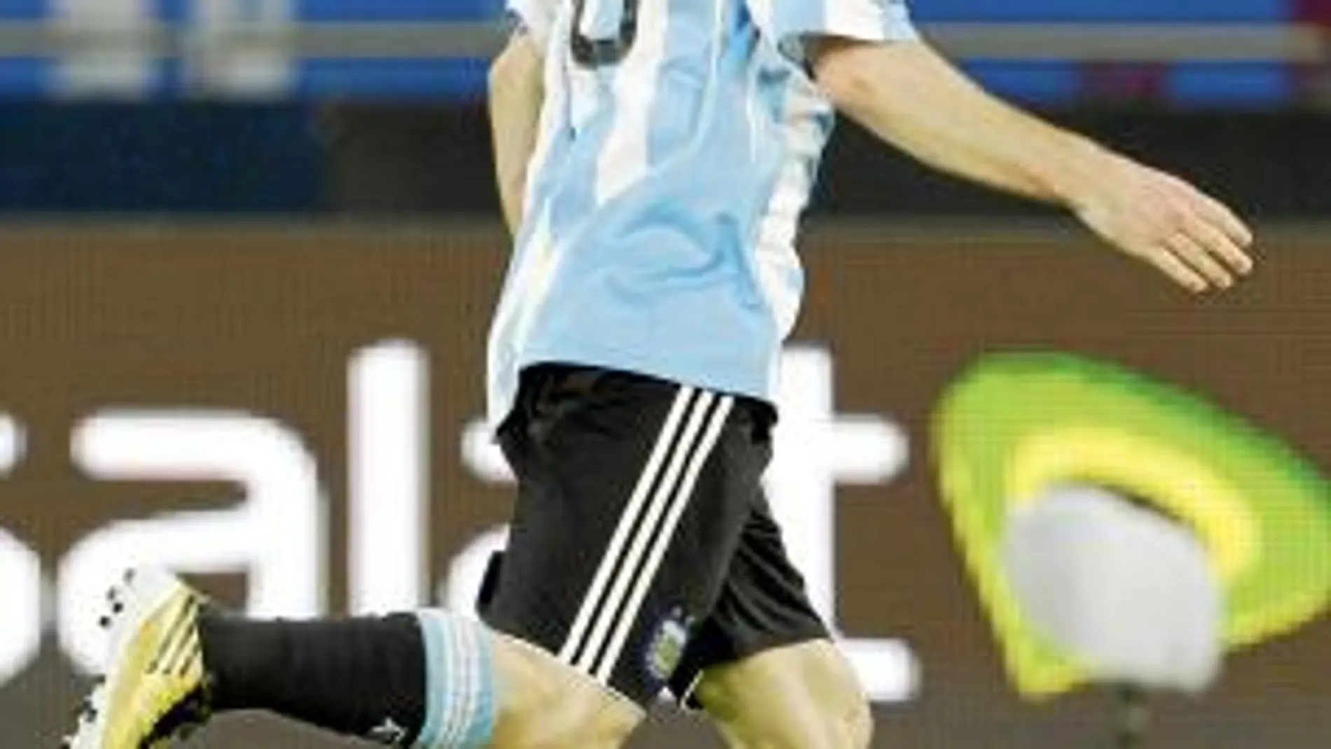 Messi celebra el gol del triunfo de Argentina. Es la primera vez que el delantero del Barcelona derrota a Brasil