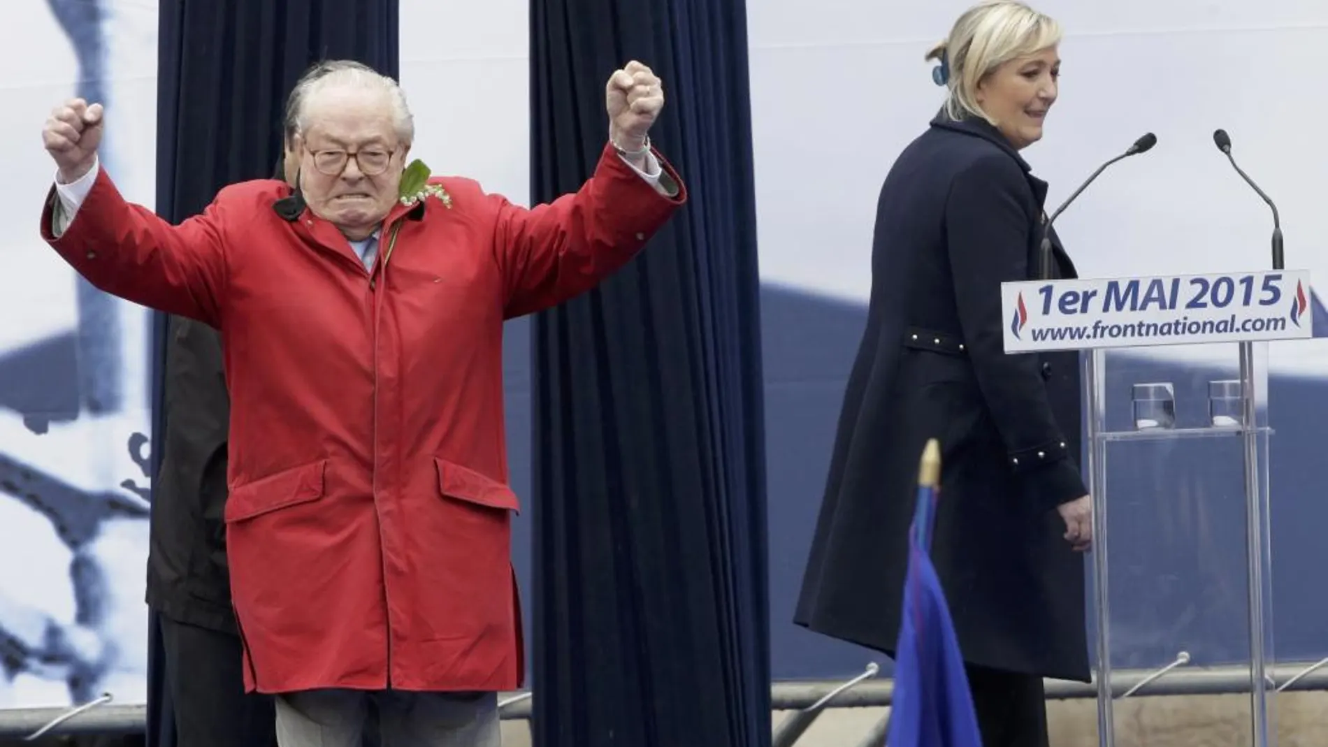 Le Pen junto a su hija el pasado 1 de mayo