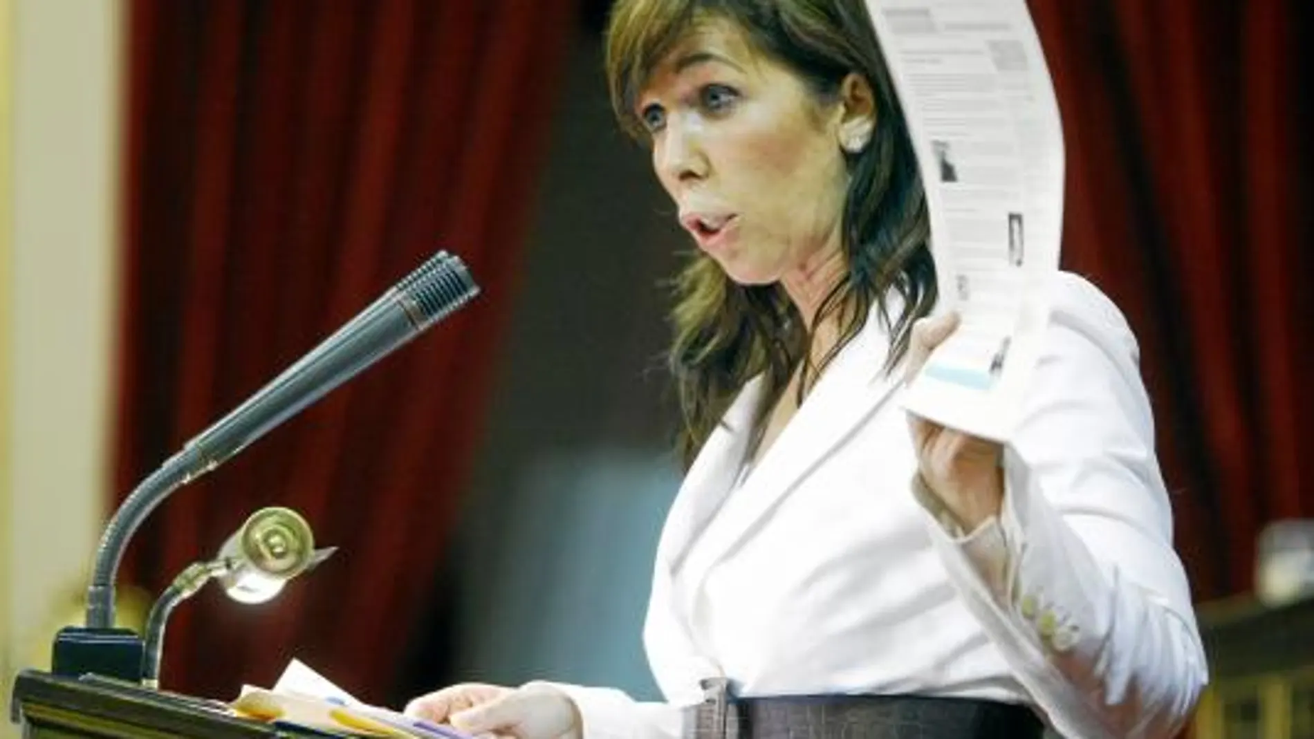 La presidenta del PP catalán ha tomado el timón para defender la Fiesta en Cataluña