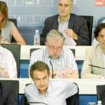 La enésima semana negra de Zapatero pone en jaque al PSOE