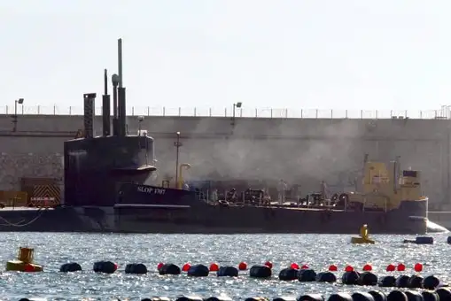 El Defensor del Pueblo archiva la denuncia por los submarinos nucleares británicos en Gibraltar 