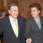 El consejero de Educación, Juan José Mateos y la presidenta de la Fundación Germán Sánchez Ruipérez, Isabel de Andrés