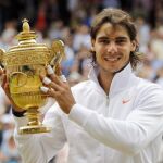 Rafa Nadal con el trofeo